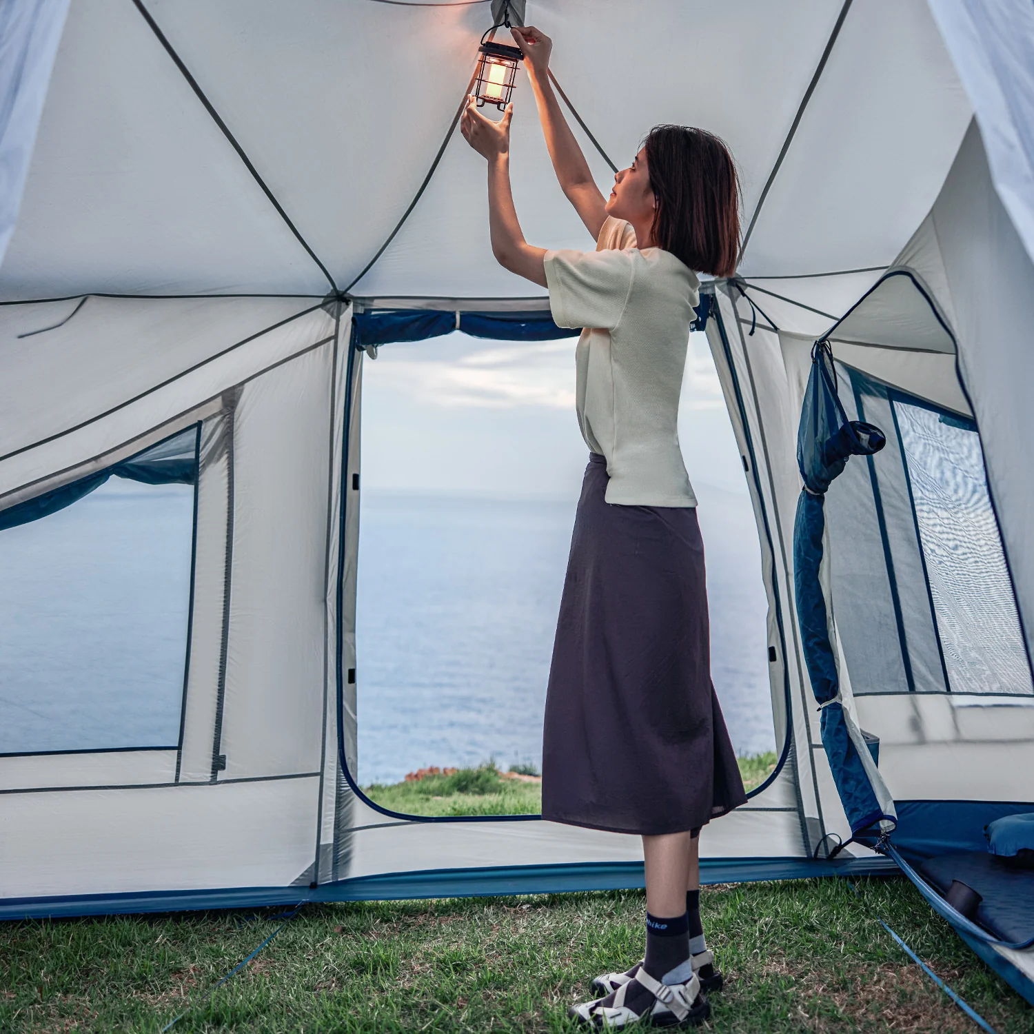 Lingfeng Air 12 Lightweight Inflatable 4 Season Tent - Image 7