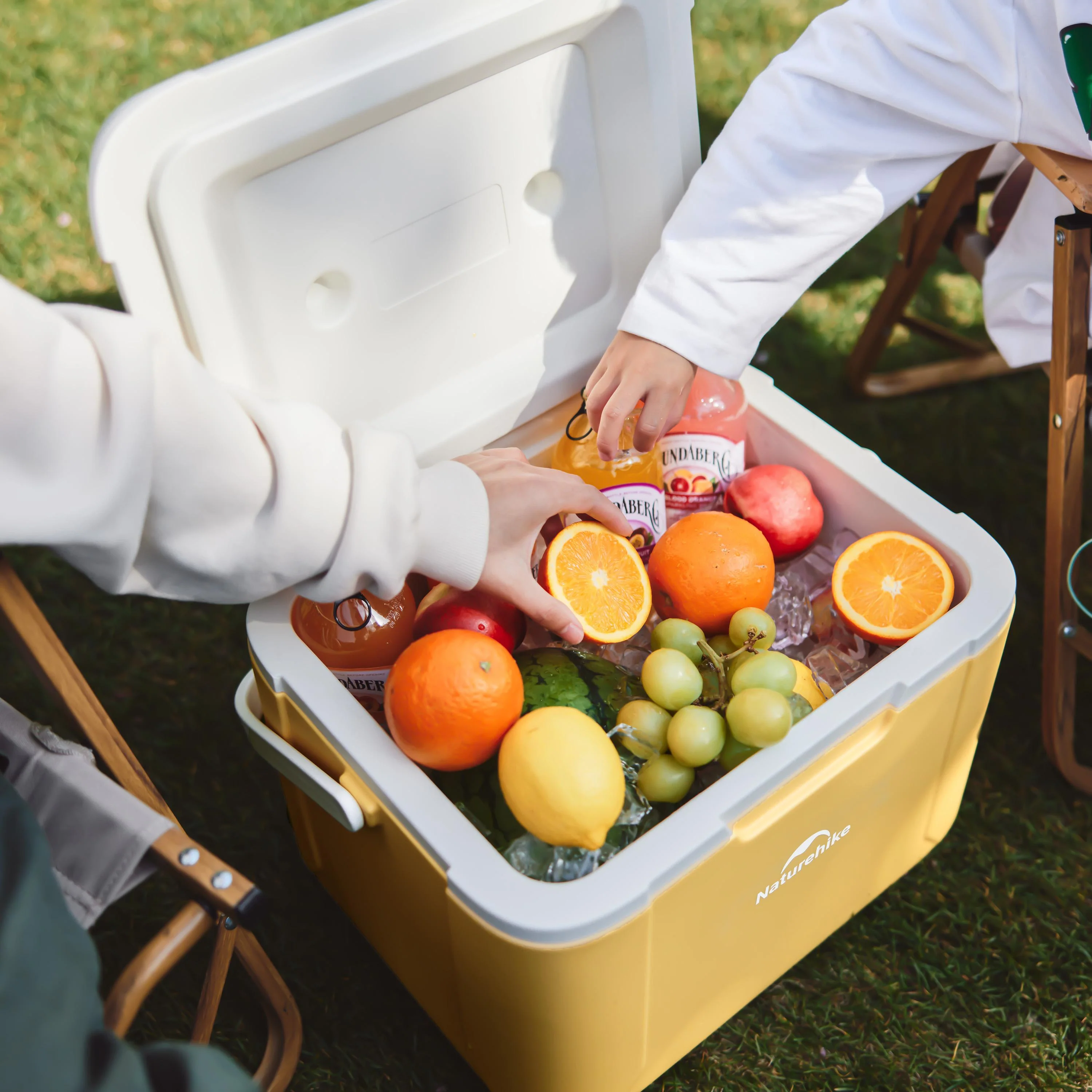 Naturehike 48-Hour Ultra Thick Insulated Outdoor Cooler Box - Image 3