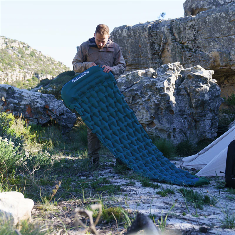 Naturehike FC-12 Foot Pump Inflatable Mat - Image 2