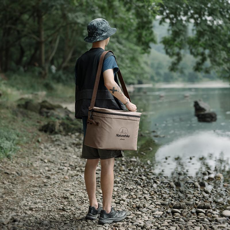 20L Outdoor Large-Capacity Portable Insulated Cooler Box - Image 5