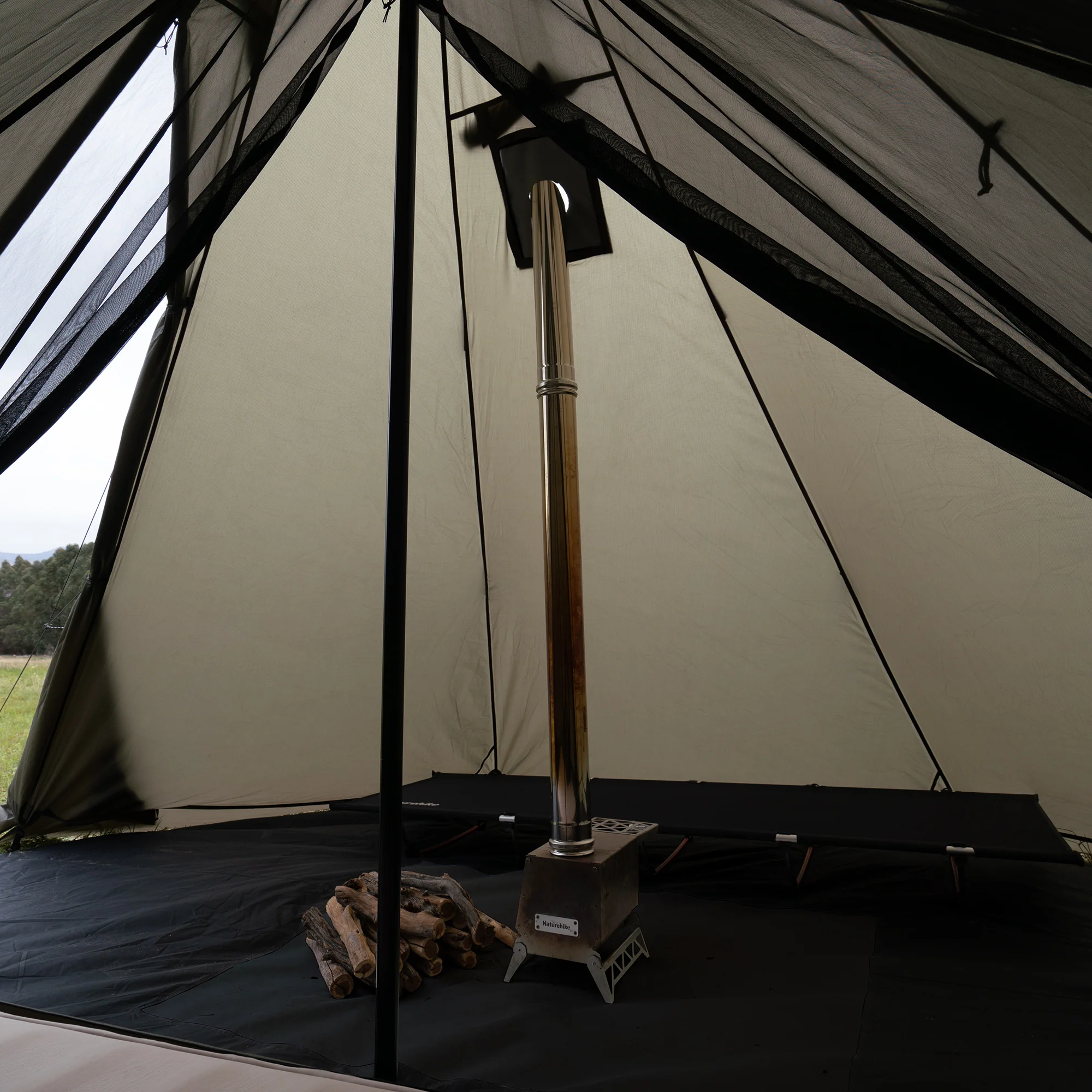 Ranch Fire⢠6-Person Octagonal Hot Tent - Image 14